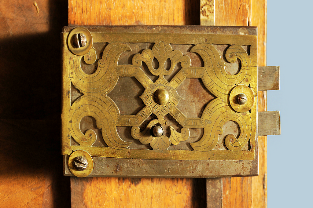 Biedermeier-Schrank um 1830