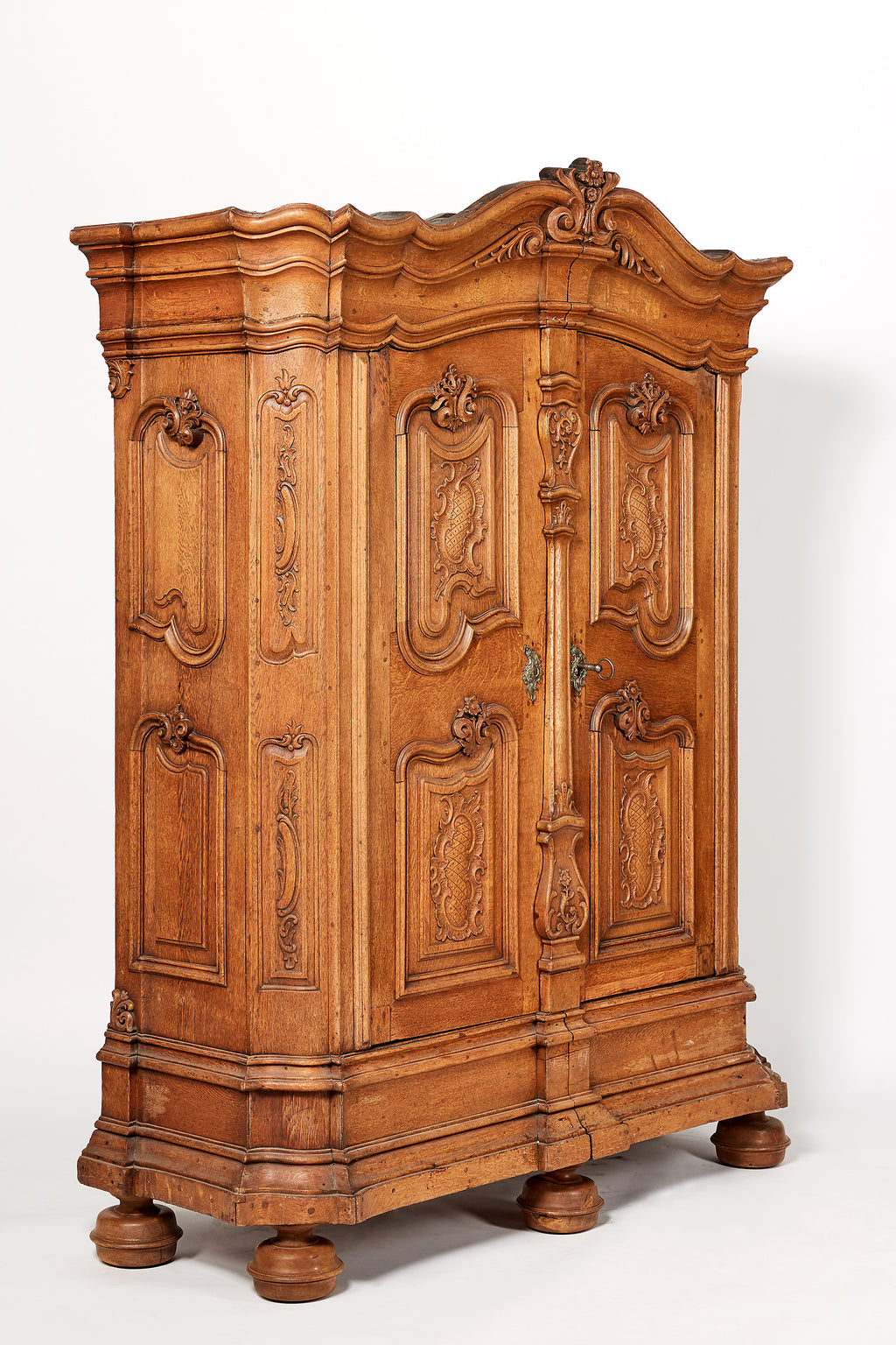 Rokoko Schrank um 1720/1740