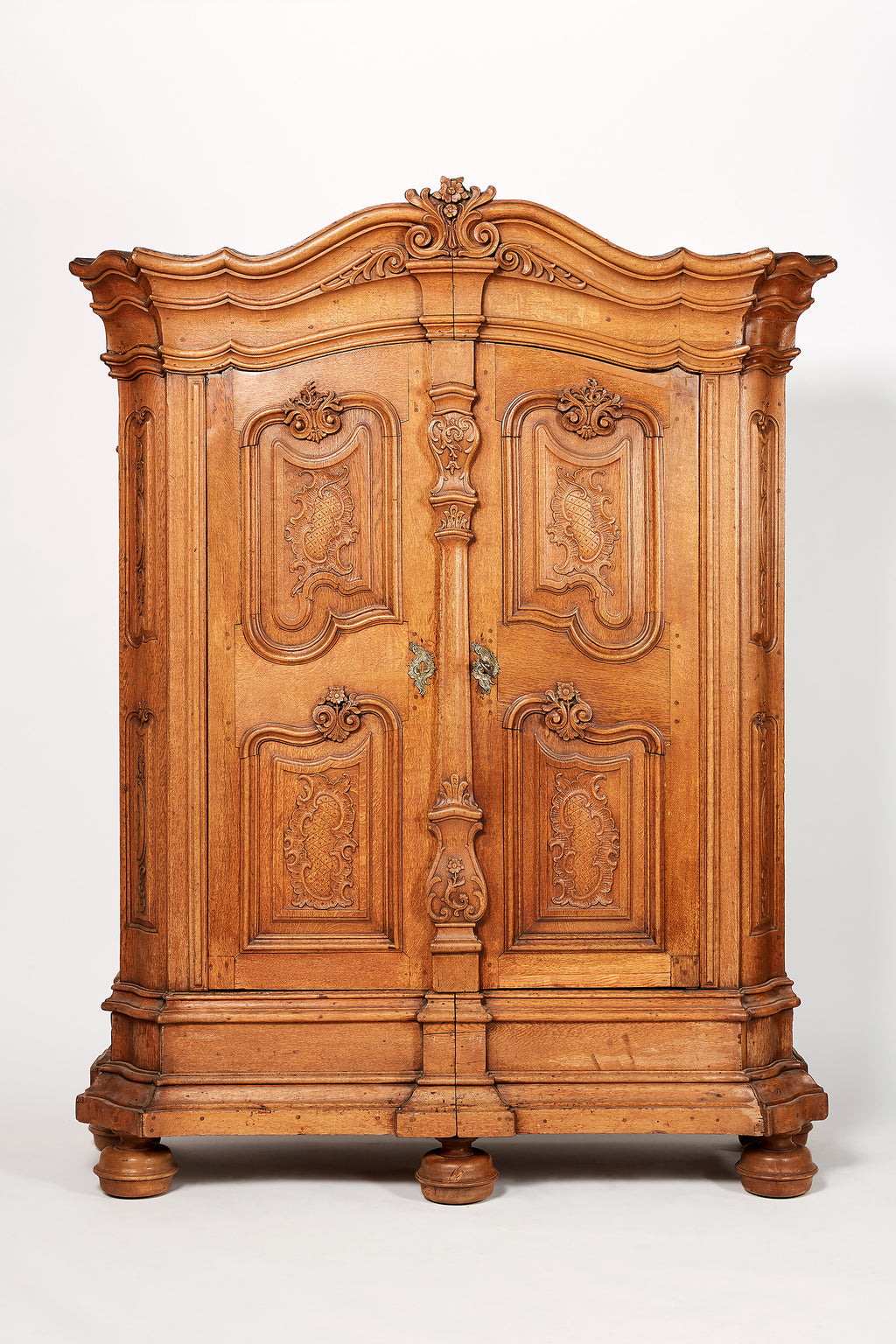 Rokoko Schrank um 1720/1740