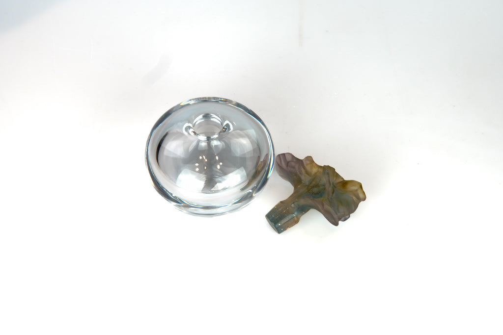 Daum Nancy Deckeldose – Serie mit floraler Glaskunst