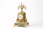 Runde Kaminuhr aus Onyx wohl um 1860