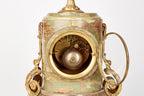 Runde Kaminuhr aus Onyx wohl um 1860